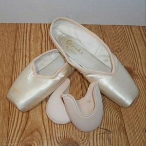 Sansha Lyrica Ballet Pointe Slipper Dance Shoes